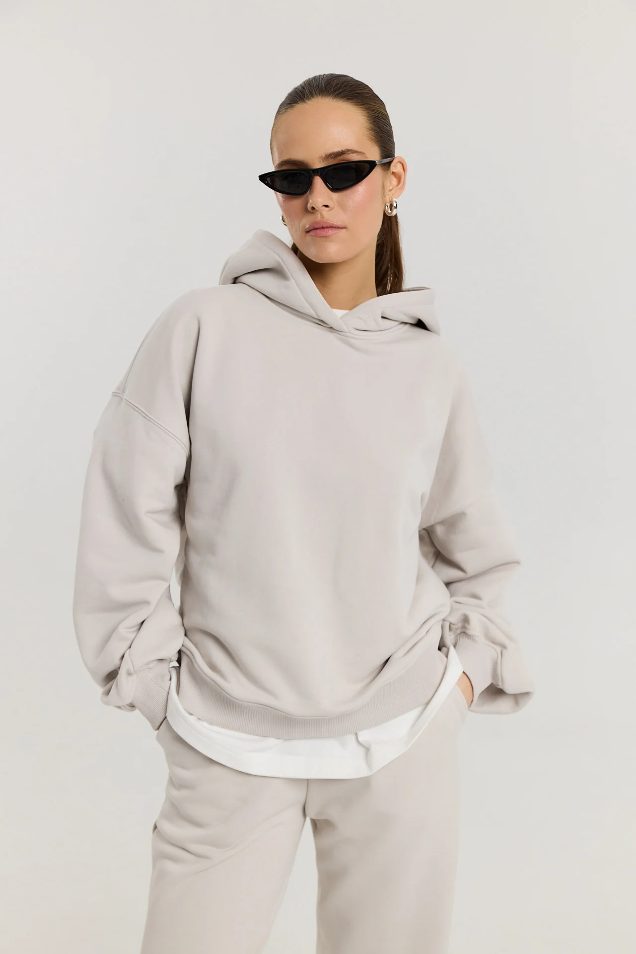 Bluza Boyfriend Hoodie almond milk - Image 15