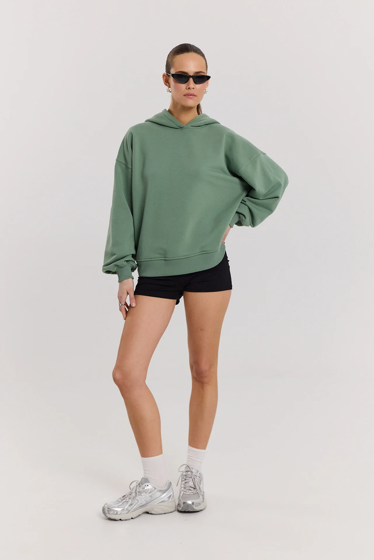 Bluza Boyfriend Hoodie dark matcha - Image 17