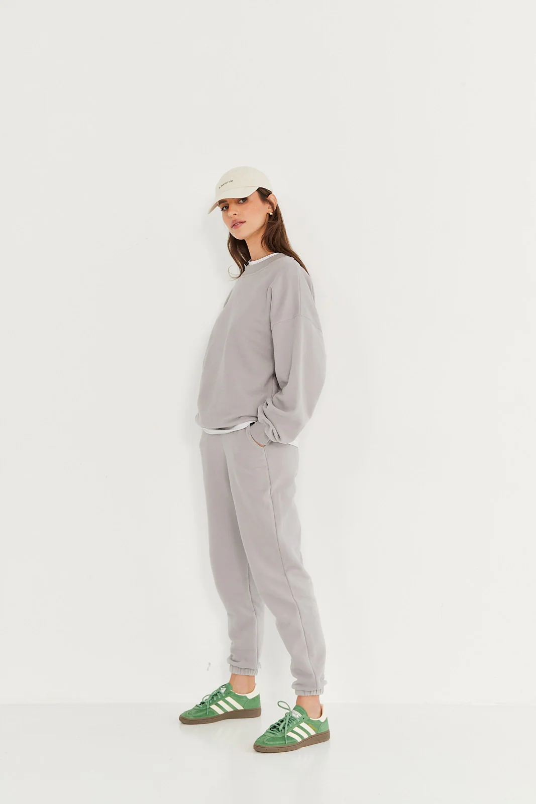 Spodnie dresowe light grey - Image 4