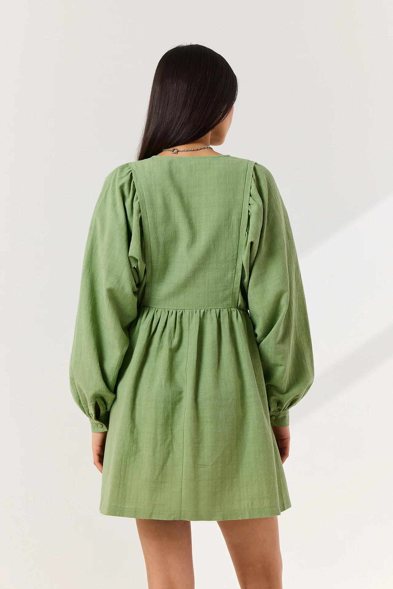 Sukienka Liv pistachio - Image 8